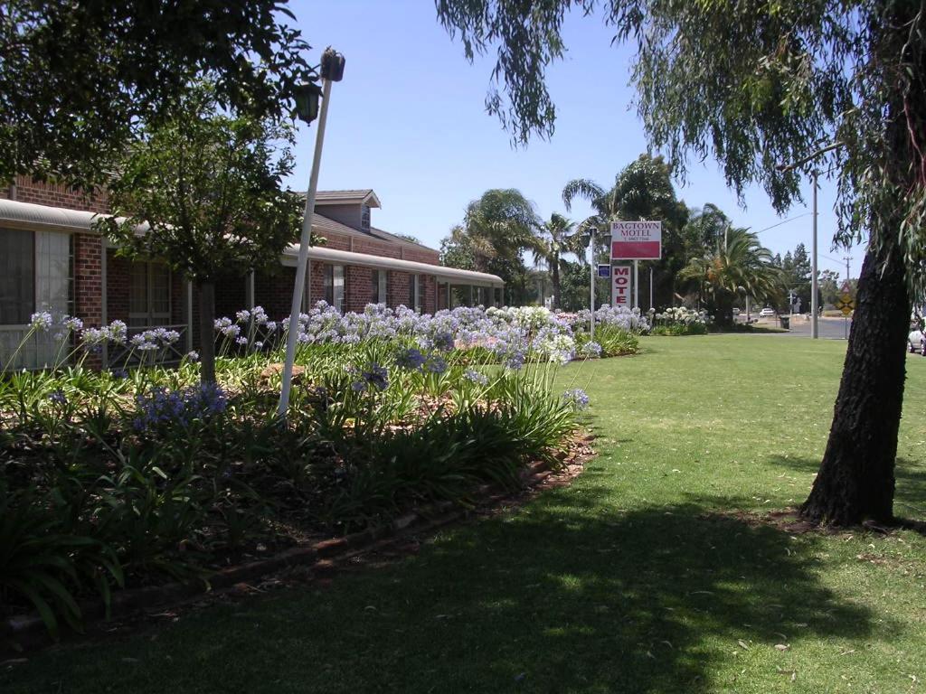 Exies Bagtown Motel Griffith Exterior photo
