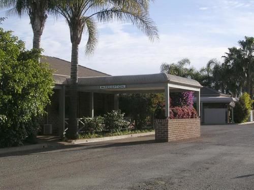 Exies Bagtown Motel Griffith Exterior photo